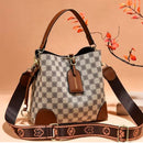 Bolsa Feminina de Ombro Estilo Xadrez Luxo – Design Sofisticado e Acabamento Premium